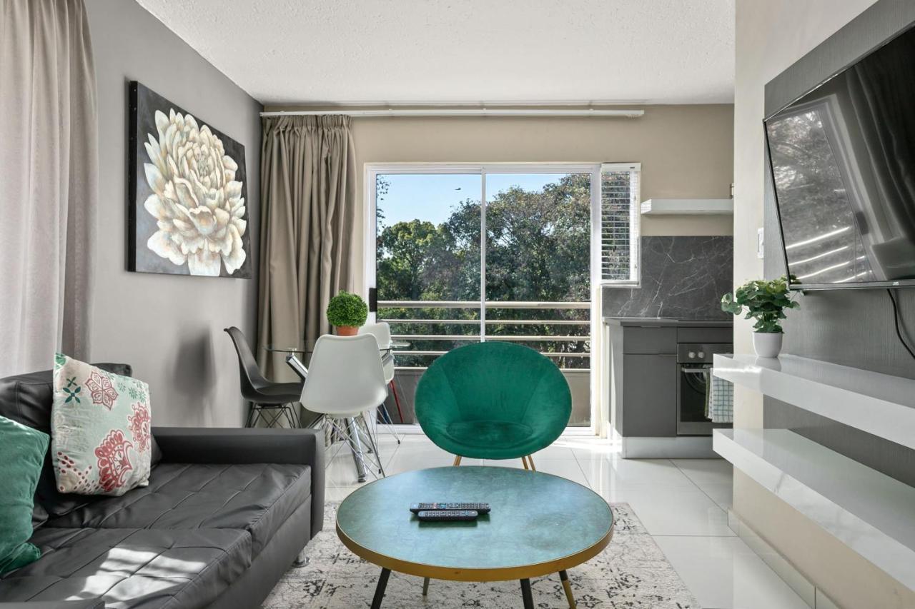 Marley On Katherine Apartments Johannesburg Exterior photo