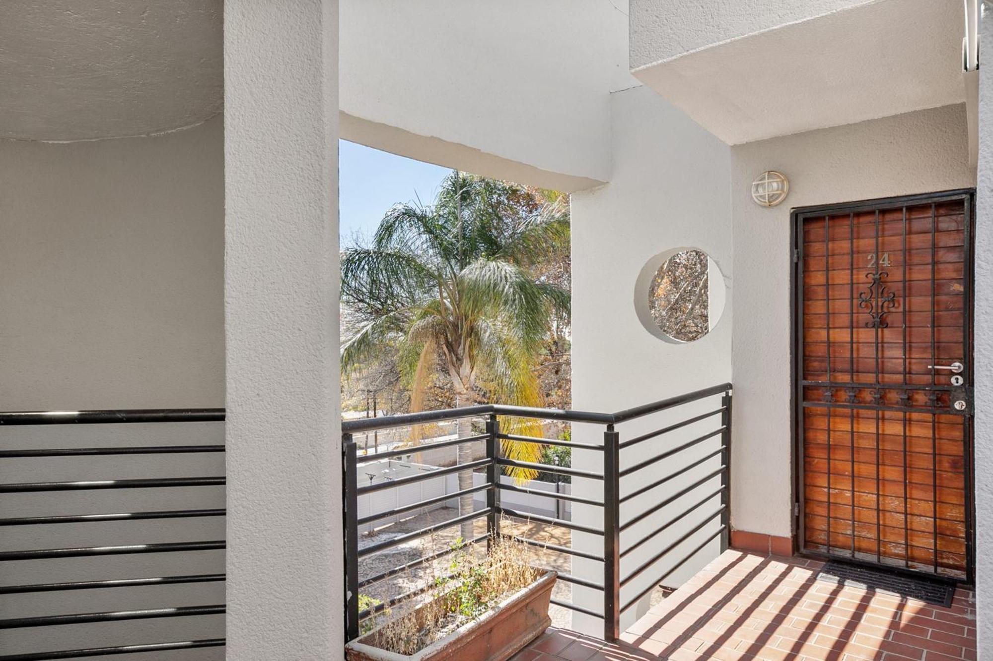 Marley On Katherine Apartments Johannesburg Exterior photo